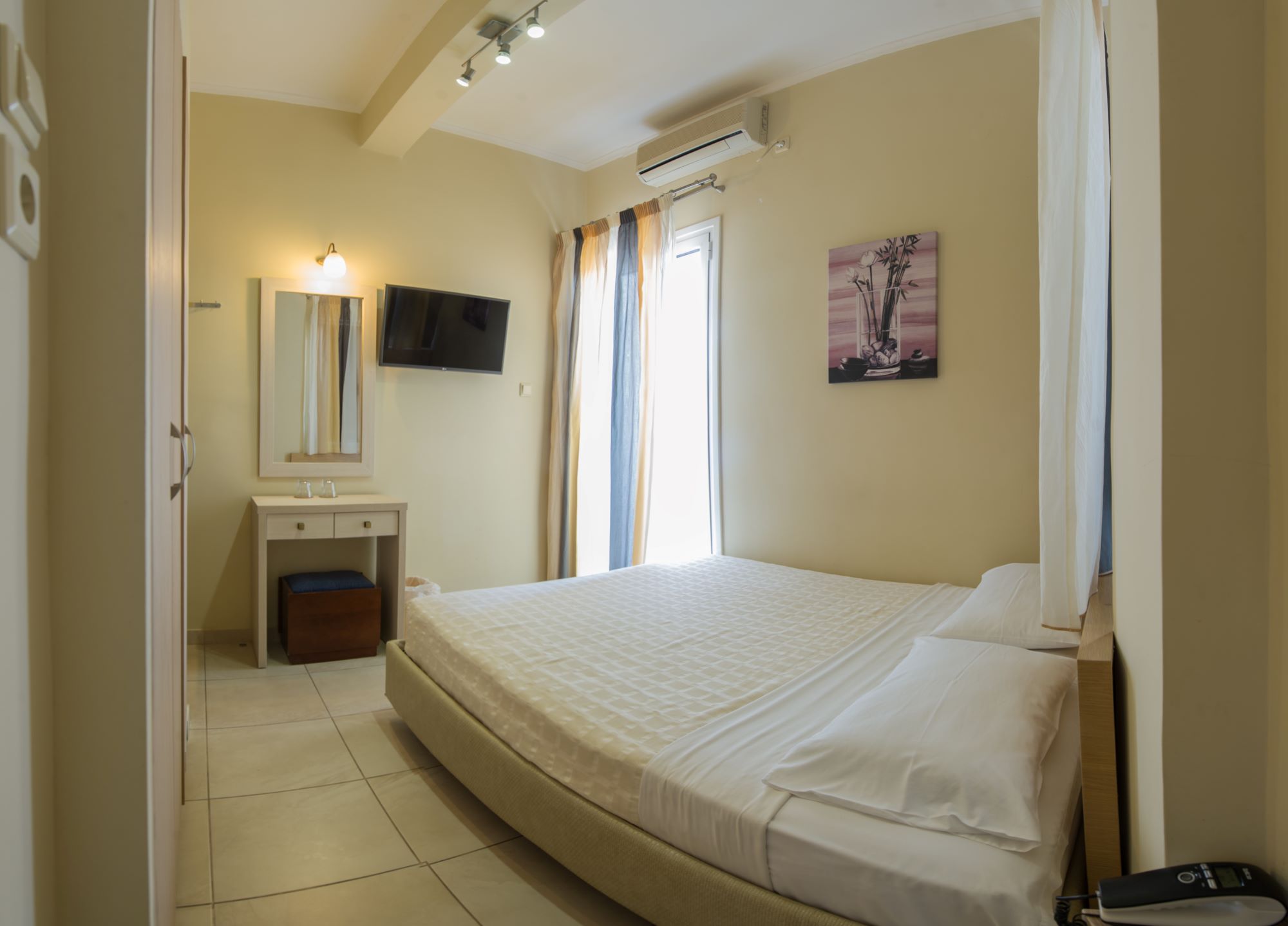 Single room with sea view